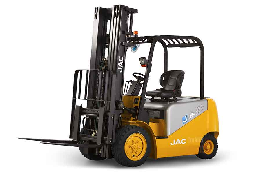Электрический погрузчик JAC CPD 35 в чистом помещении