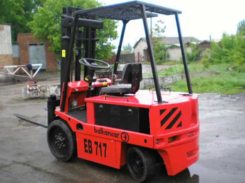 Внешний вид электрокары Balkancar Record EB 717.33