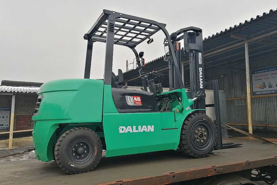 Оснащение погрузчика Dalian CPCD 30