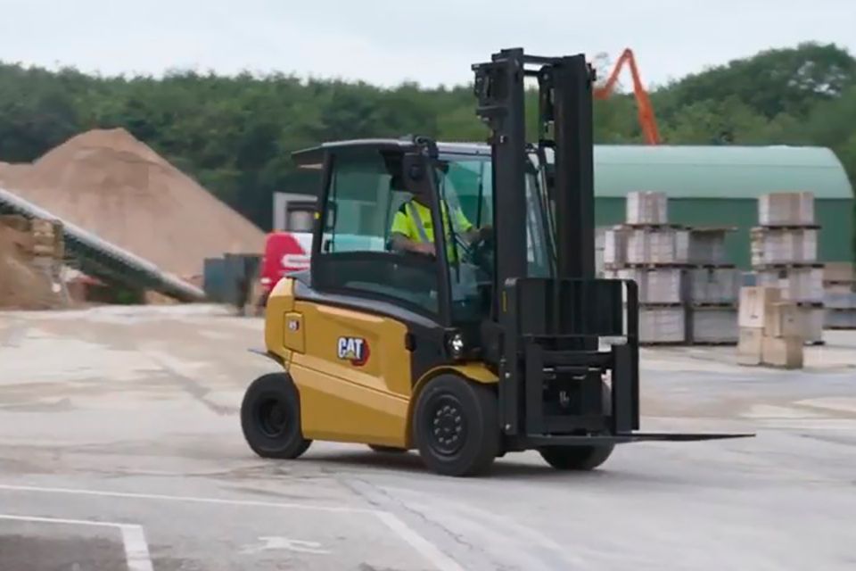 лучшие вилочные погрузчики для подъема на высоту