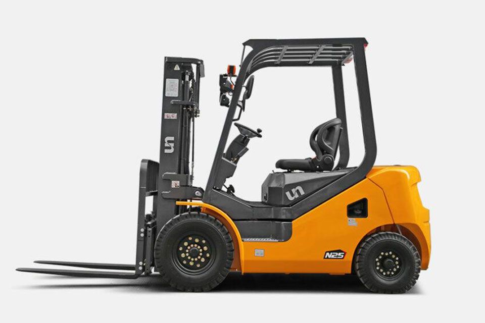 Этап высоких достижений компании UN FORKLIFT