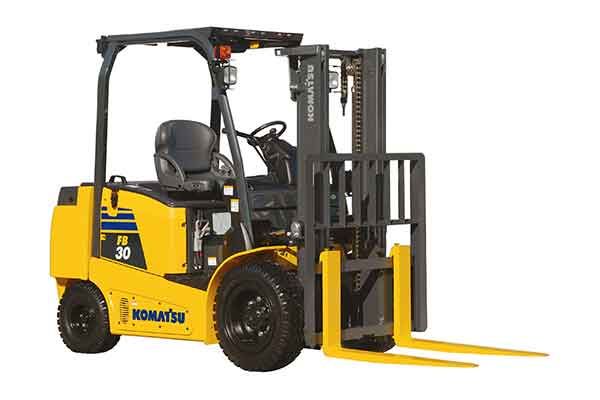 особенности Komatsu FB30-12