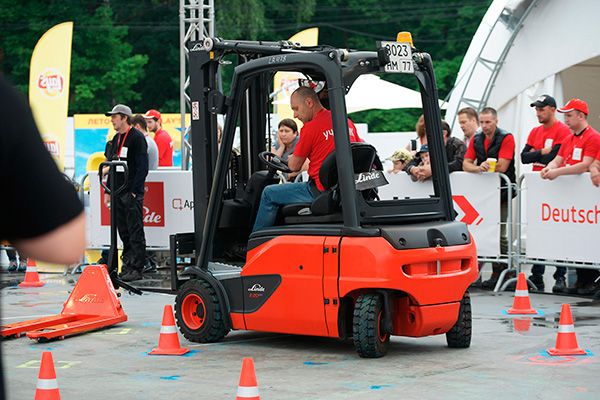 StaplerCup. Международное соревнование среди водителей погрузочной техники Linde