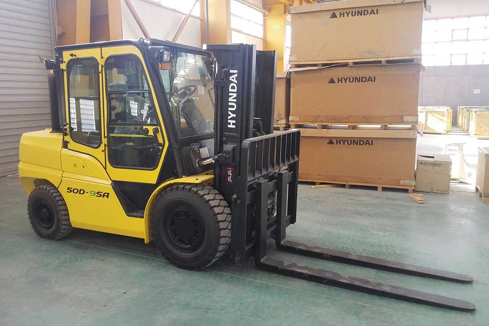 Купить Вилочный погрузчик 45D-9S - Официальный сайт техники HYUNDAI в России