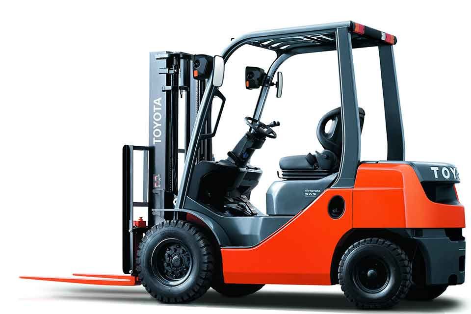 Вилочный дизельный погрузчик Toyota 02-7FD15