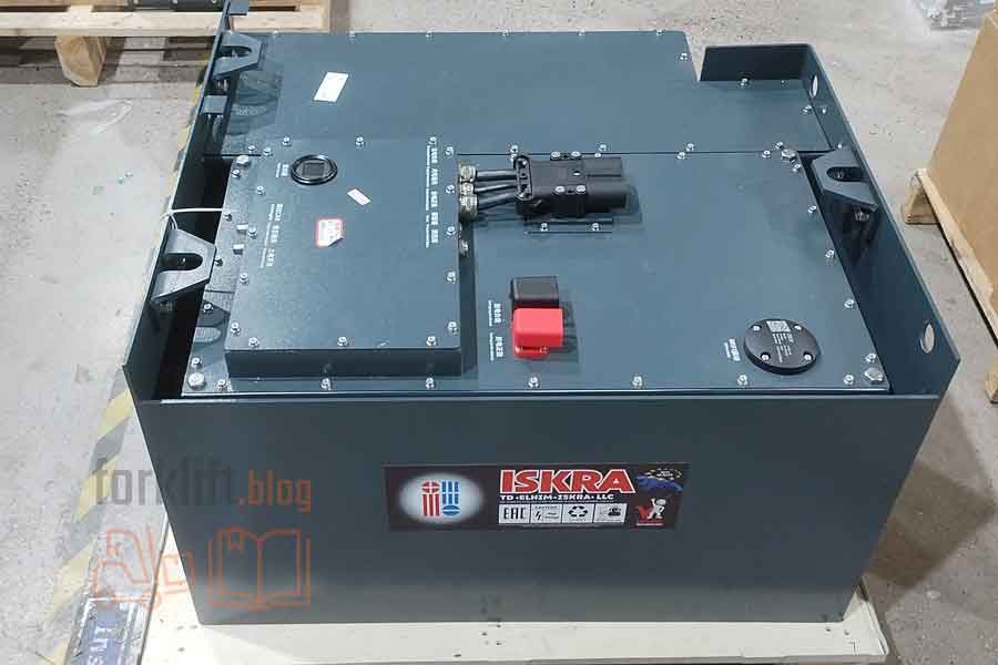 Литий-ионная тяговая батарея ISKRA для складской техники и боковых вилочных погрузчиков