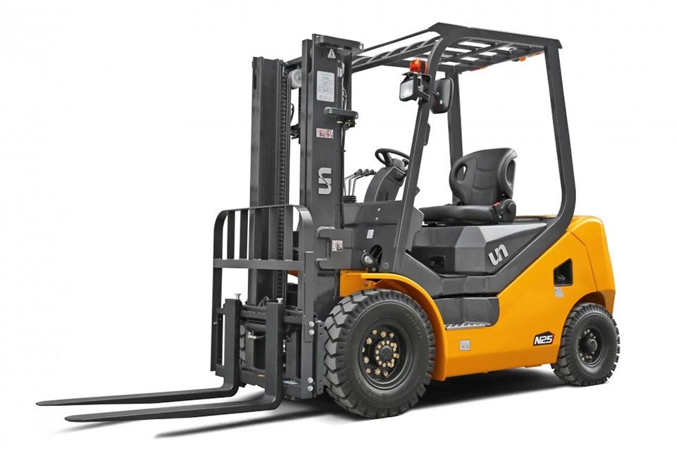 Модельный ряд складской техники компании UN FORKLIFT